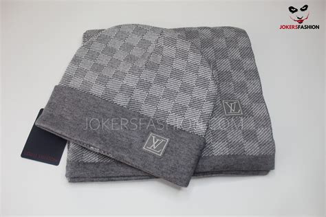 louis vuitton sjaal en muts set|Louis Vuitton monogram shawl.